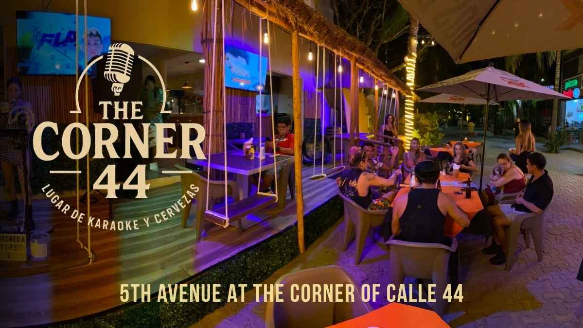 Luces Bien Live at Corner Bar 44